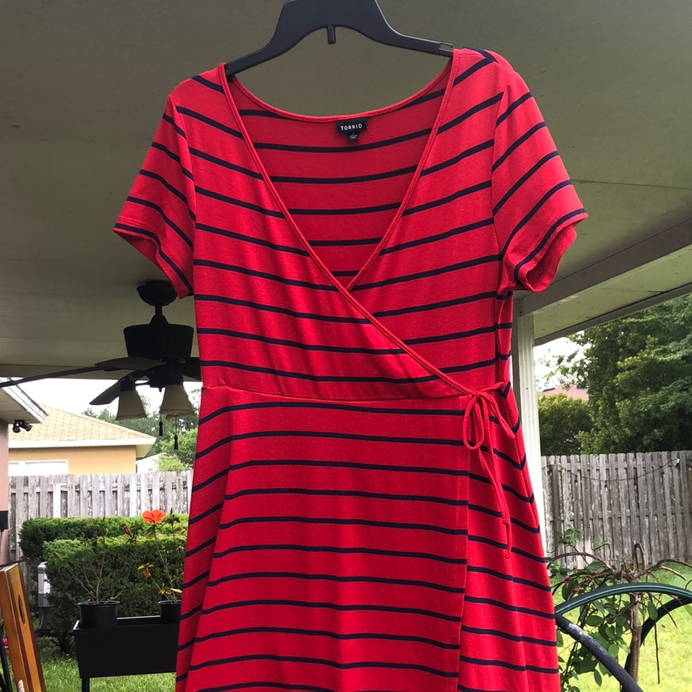 Torrid Size 0 MIDI Dress